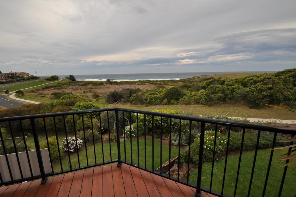 Beachfront Apartments Narooma Oda fotoğraf